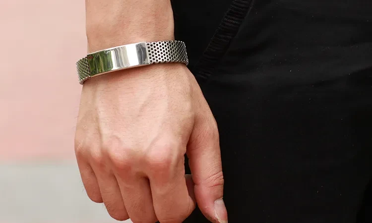 Pulsera de cuero de titanio para hombre
