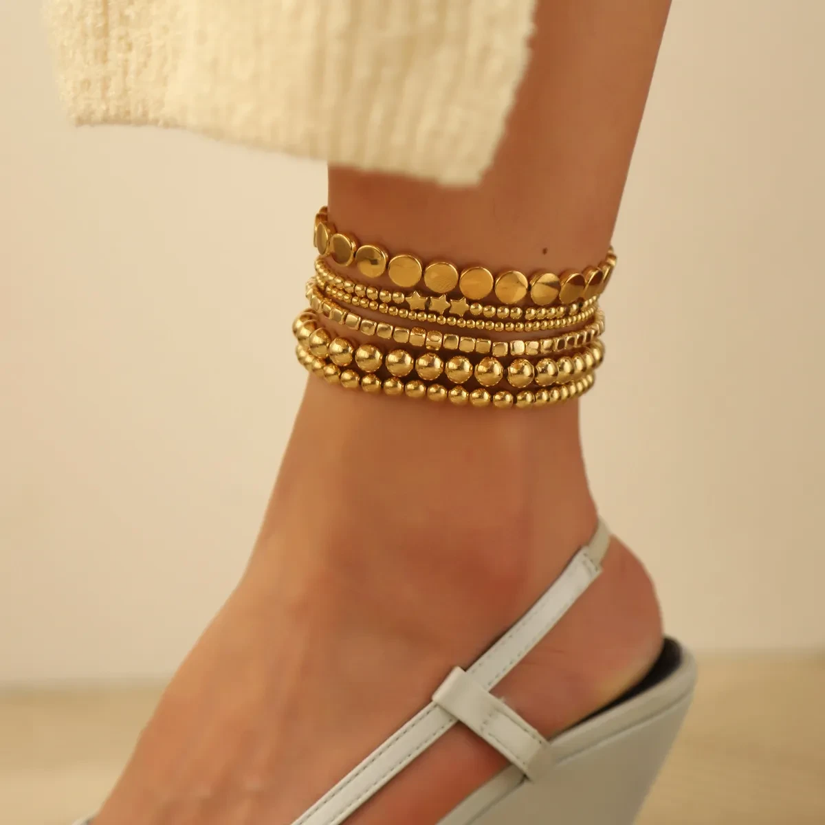 Conjunto de seis tobilleras geométricas con cuentas de aleación