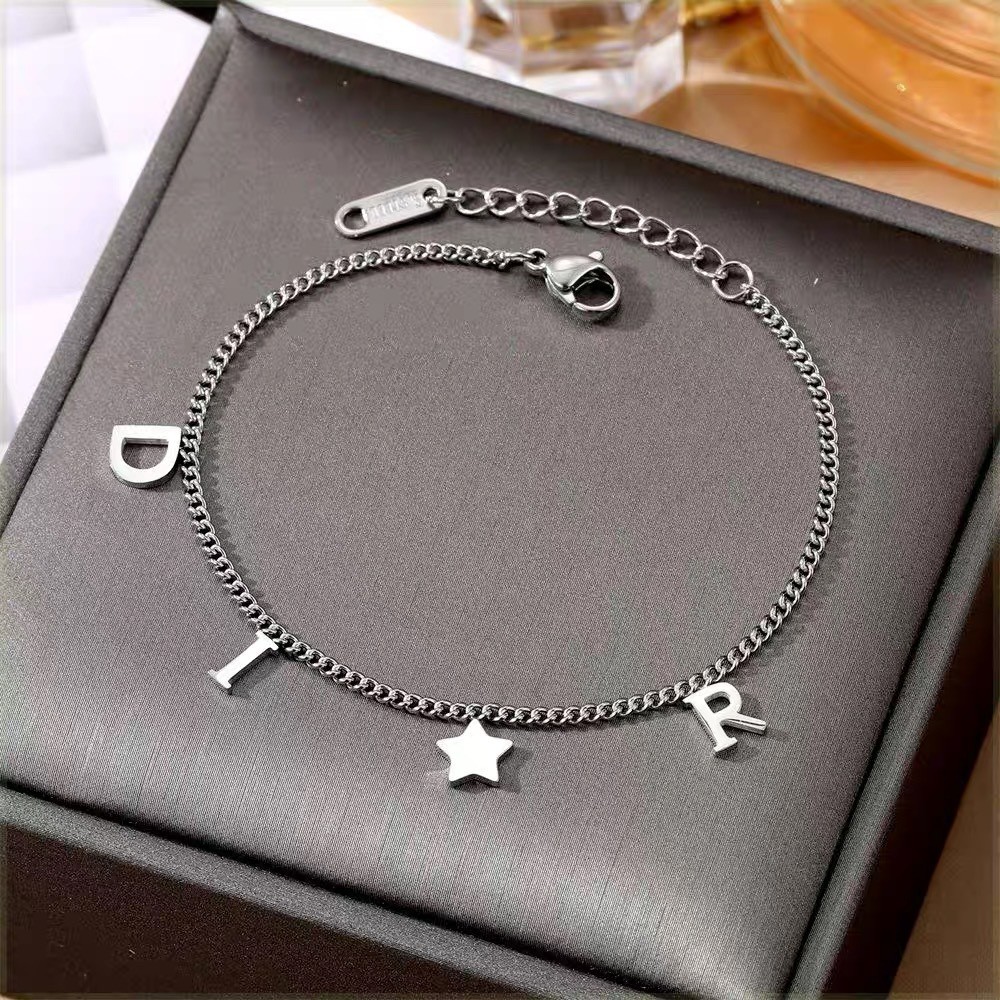 Pulsera con colgante de estrella y letra de nueva moda de Corea
