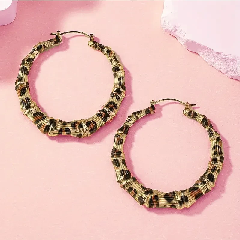 Nuevos pendientes de aro redondos con estampado de leopardo para mujer, joyería punk de metal con forma de vaca y cebra, pendientes circulares grandes, regalos de fiesta para mujer