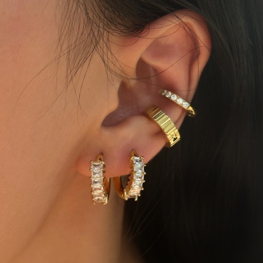 Pendientes minimalistas de acero de titanio retro con circonitas pequeñas, accesorios para las orejas para ella.