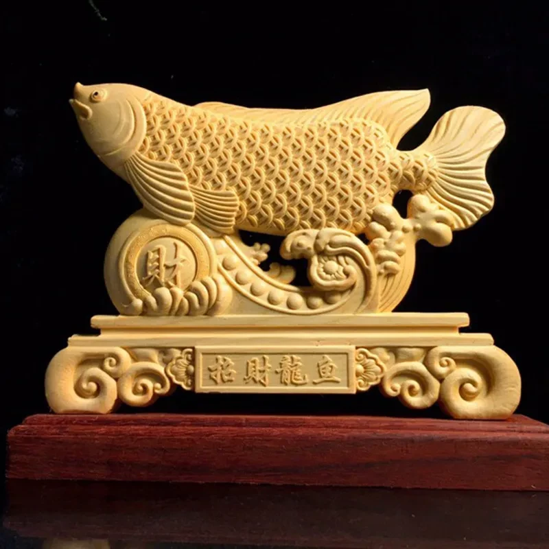 Adornos de pez dragón de la suerte finamente tallados en madera de boj Superficie de escritorio de pez dragón