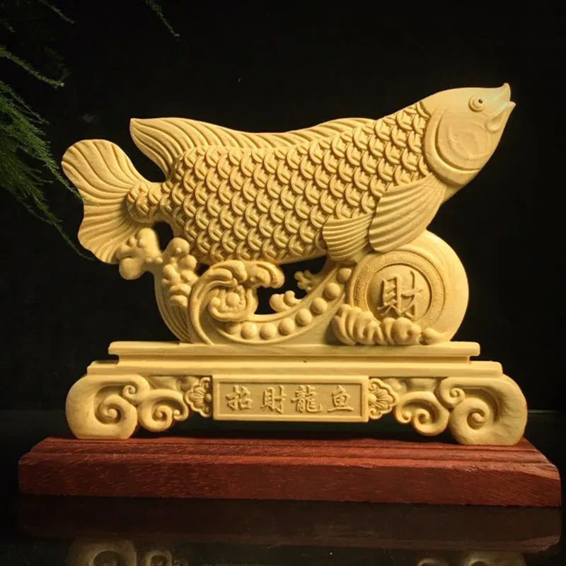 Adornos de pez dragón de la suerte finamente tallados en madera de boj Superficie de escritorio de pez dragón