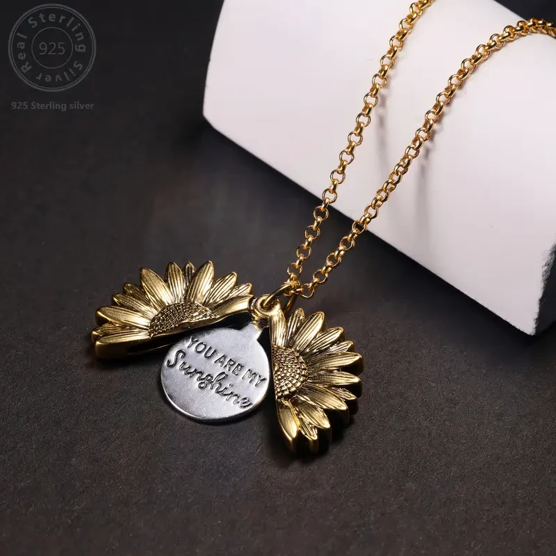 Collar con colgante de caja de girasol en plata de ley 925 con grabado "Eres mi sol"