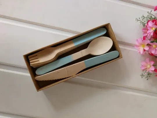 Juego de cubiertos de madera desechables de 24 piezas