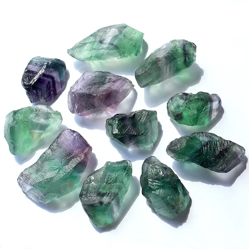 Adornos de piedra bruta de fluorita natural con piedra de poder cristalino