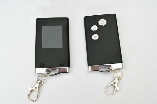 Sistema antirrobo con control remoto para coche