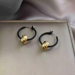 Pendientes retro de mujer sencillos y modernos