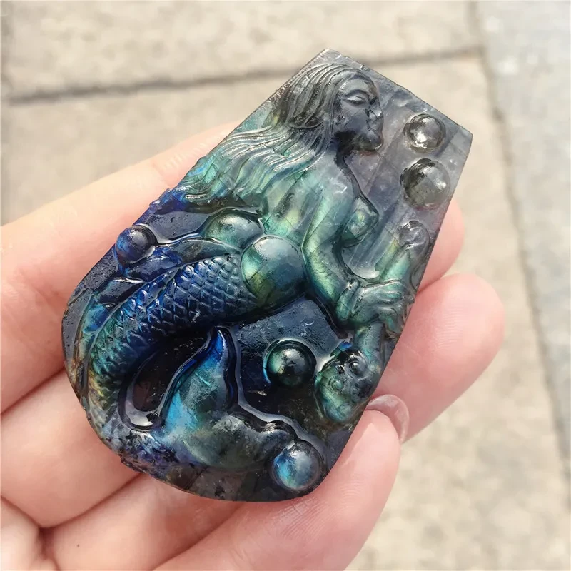 Labradorita de cristal tallada en piedra rugosa