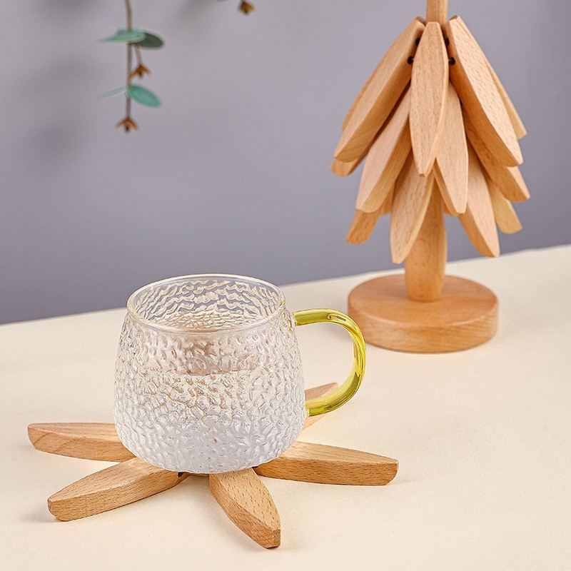4 salvamanteles de madera con diseño de árbol