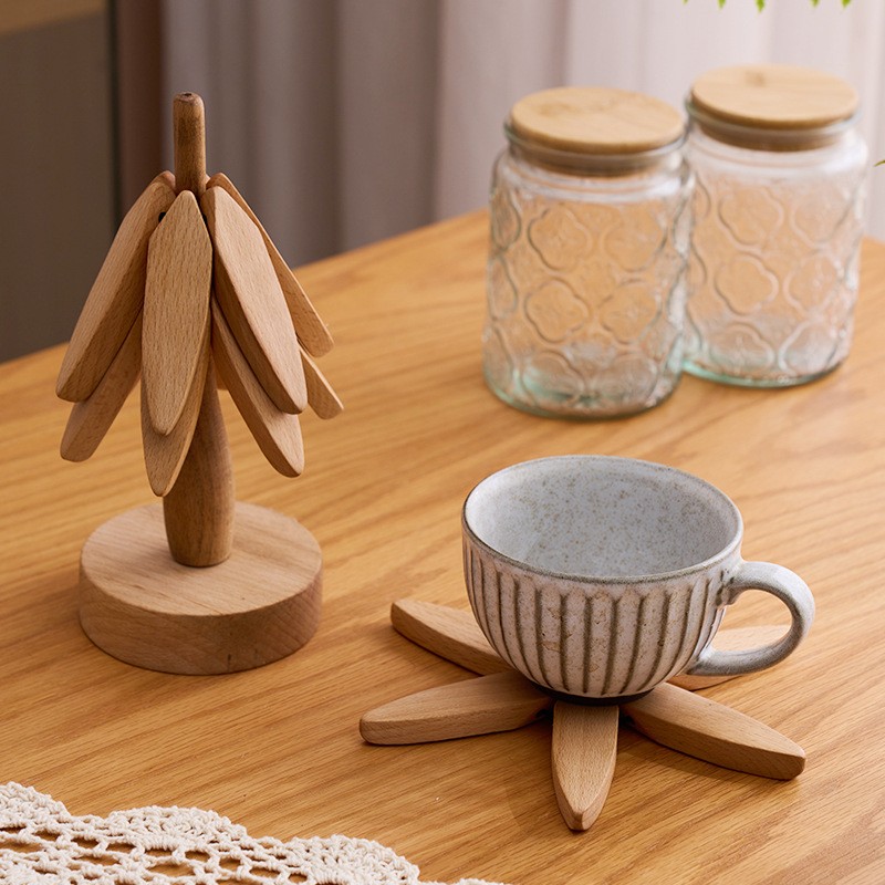 4 salvamanteles de madera con diseño de árbol