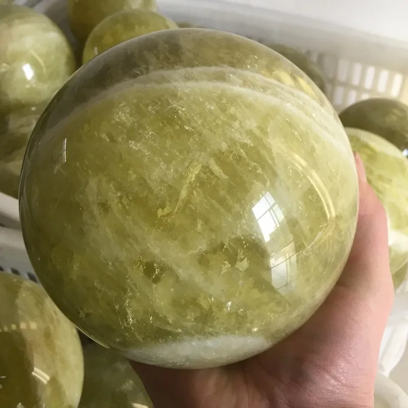 Transferencia de piedra natural de cristal en bruto para atraer la riqueza