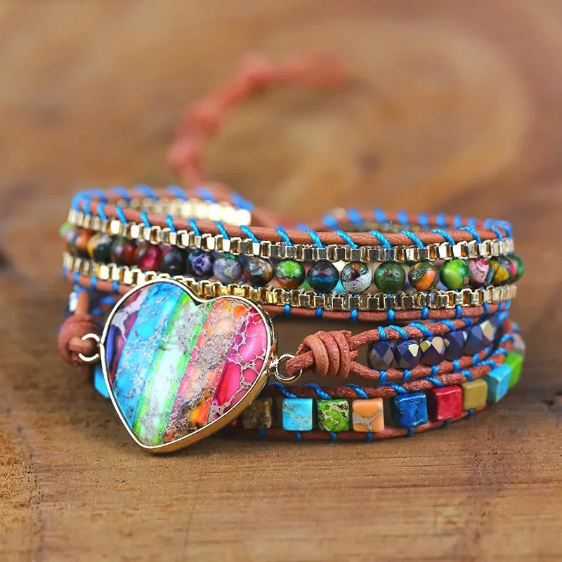 Pulsera de cuero tejida a mano con piedra imperial en forma de corazón