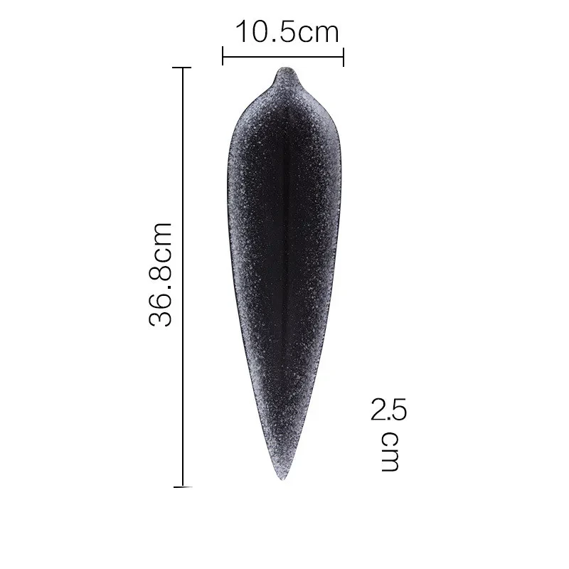 Plato de cerámica de forma irregular para uso doméstico