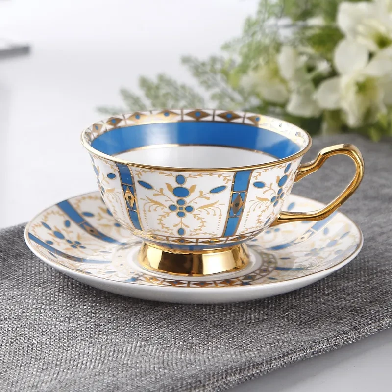 Juego de café de estilo europeo, juego de taza de té de la tarde de porcelana inglesa.