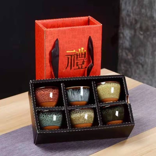 Juego de té en forma de taza de té de colores, caja de regalo