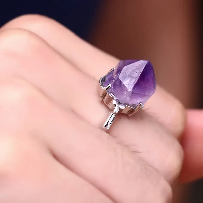 Anillo de piedra rugosa con racimo de amatista de cristal natural Star Rain