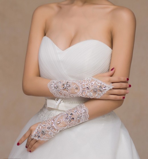 Nuevos guantes de novia de encaje con costura de diamantes, accesorios de boda cortos