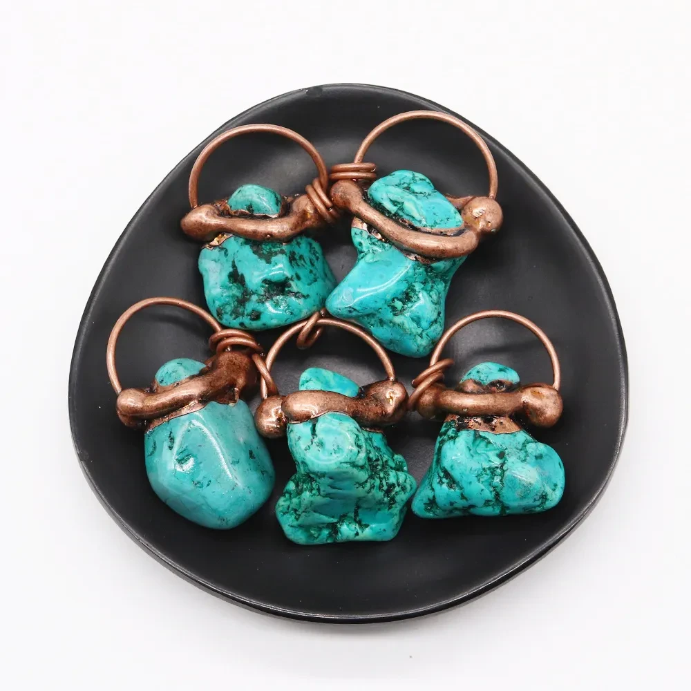 Colgante de piedra de pino azul irregular pulida con piedra natural