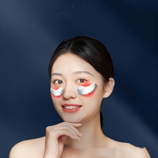 Minicápsula para atenuar ojeras y líneas de expresión