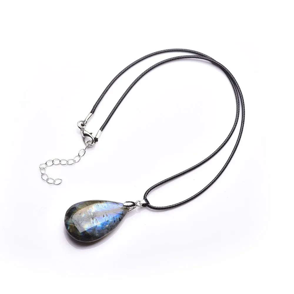 Collar con colgante de gota de agua de piedra de luz de luna