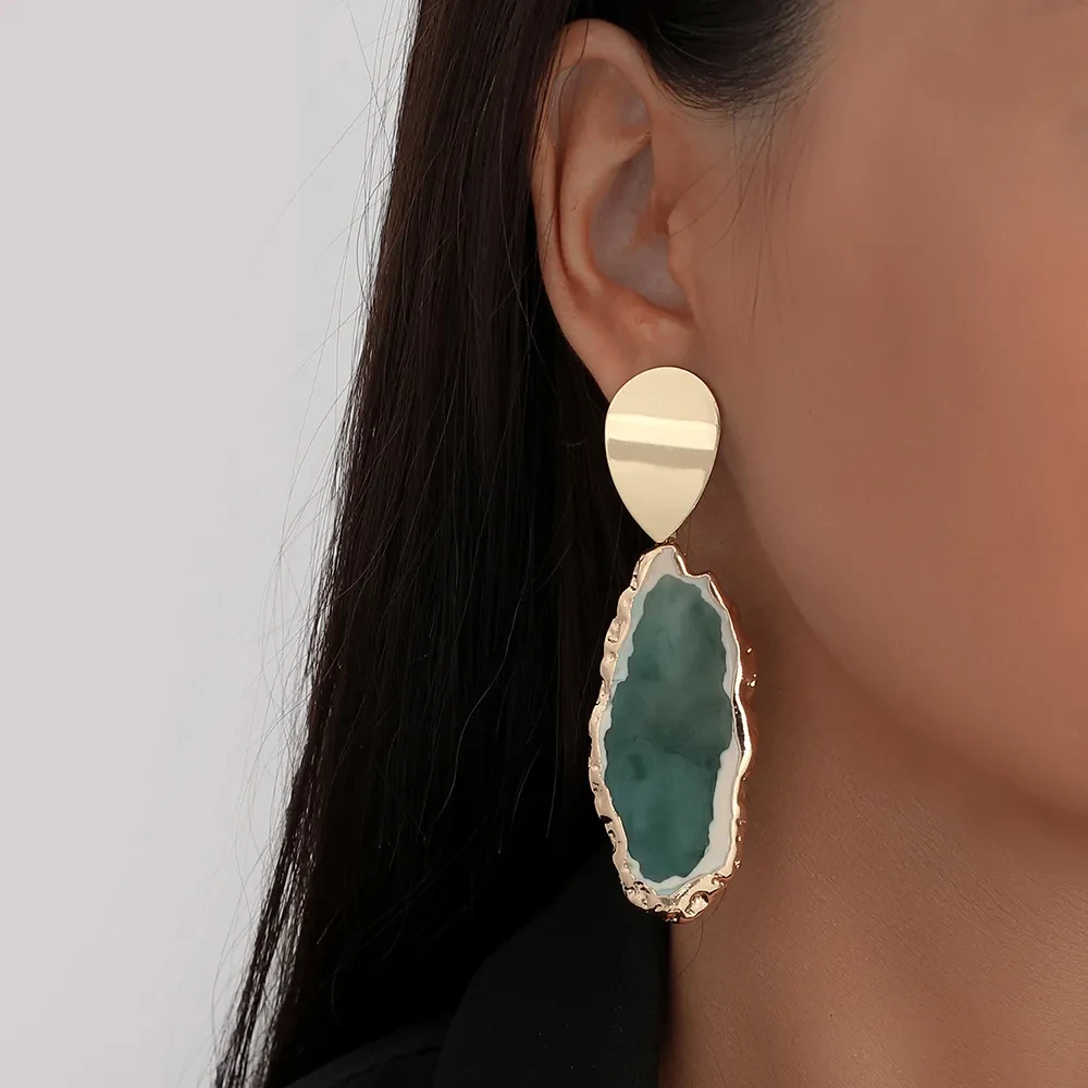 Pendientes de jade artificial de forma irregular