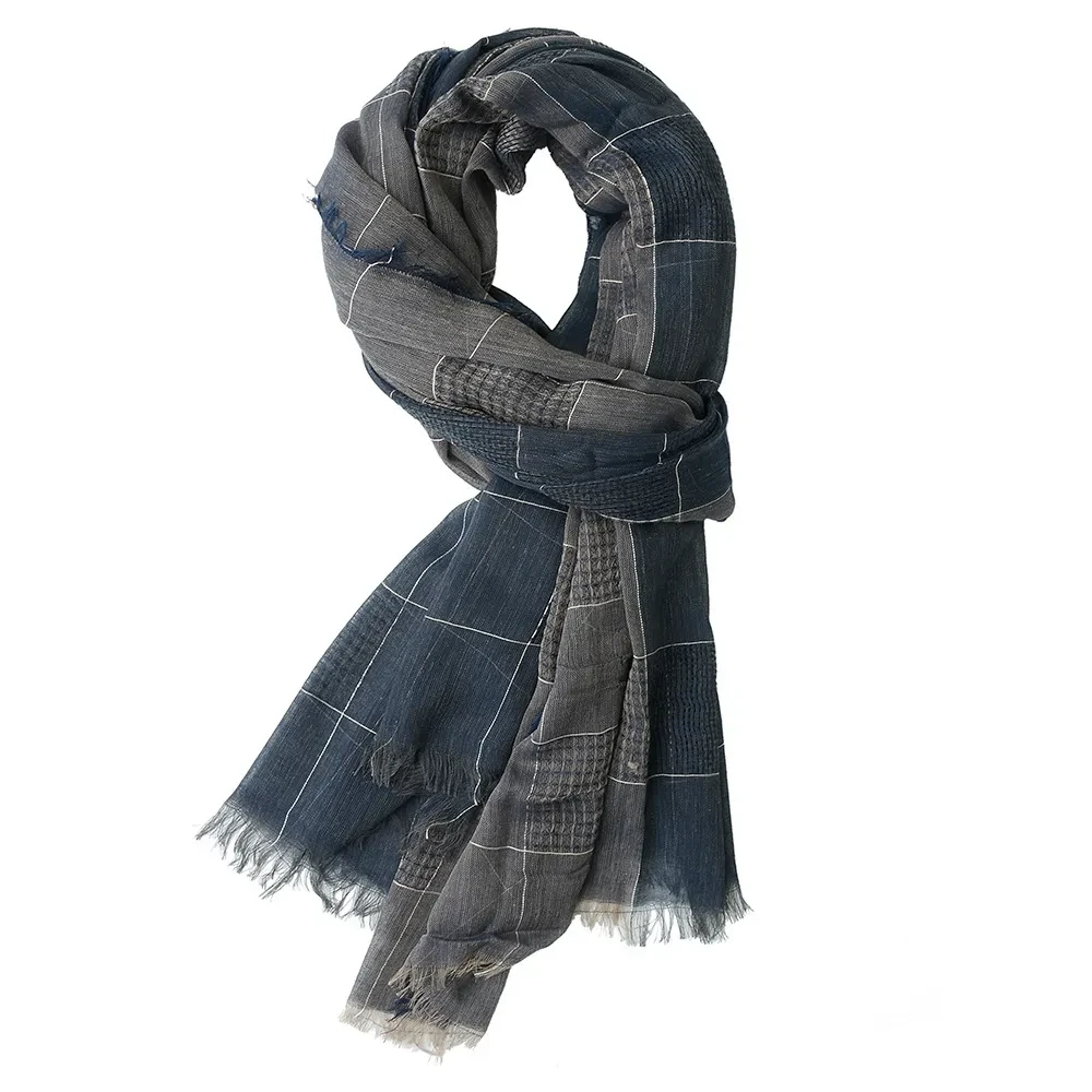 Bufanda grande de invierno con borlas y cuadros de patchwork de dos colores