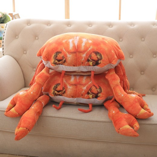 El encantador cojín de sofá de peluche