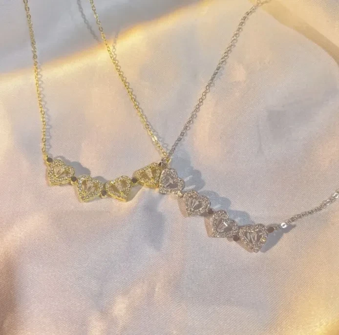 Collar con colgante de trébol de cuatro hojas con forma de corazón plegable magnético retro para mujer, cadena de clavícula de amor, regalos, gargantilla que se puede abrir, joyería