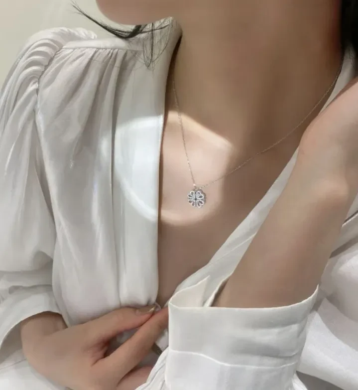 Collar con colgante de trébol de cuatro hojas con forma de corazón plegable magnético retro para mujer, cadena de clavícula de amor, regalos, gargantilla que se puede abrir, joyería
