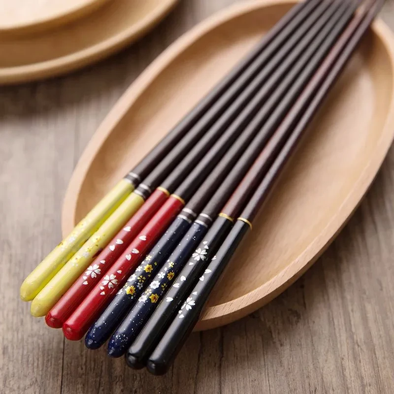 Palillos de madera de cerezo de estilo japonés