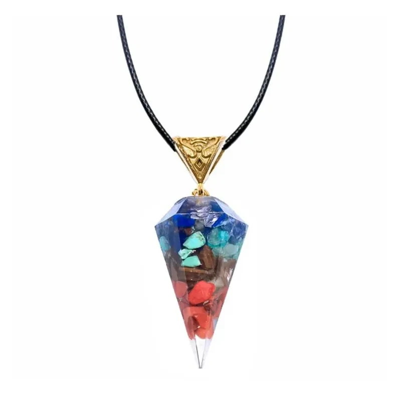 Collar de cono hexagonal de piedra semipreciosa de ágata cristalina de colores