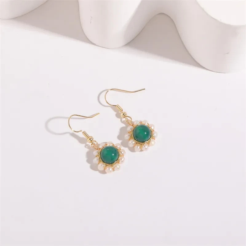 Pendientes de Perlas de Agua de Cuerda Manual con Piedra Natural Verde Esmeralda