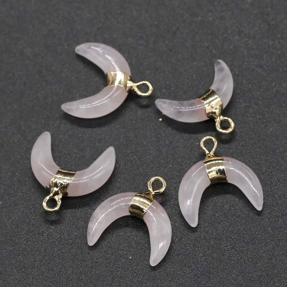 Colgante de cuarzo rosa con forma de luna semipreciosa de piedra natural