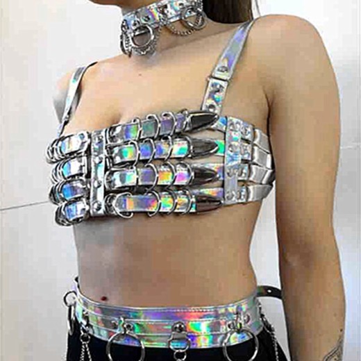Las tendencias de moda limitan los accesorios de las mujeres