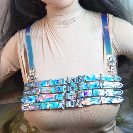 Las tendencias de moda limitan los accesorios de las mujeres