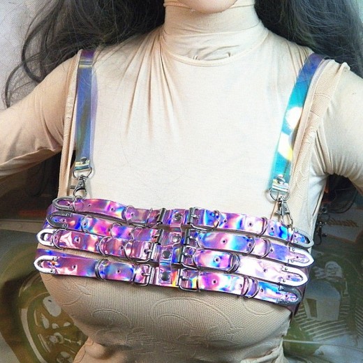 Las tendencias de moda limitan los accesorios de las mujeres