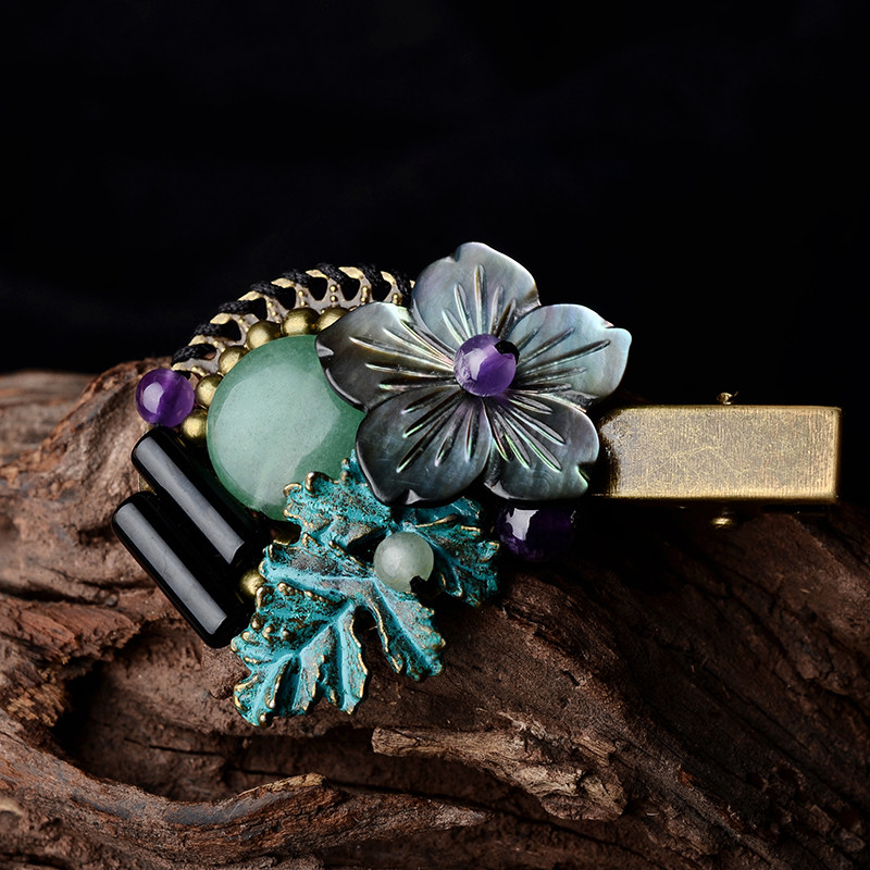 Accesorios de moda retro con flores de concha