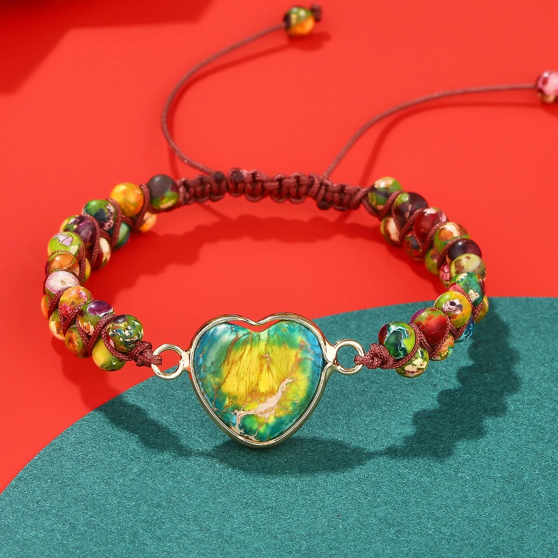 Pulsera ajustable tejida a mano de doble capa con forma de corazón de piedra emperador natural