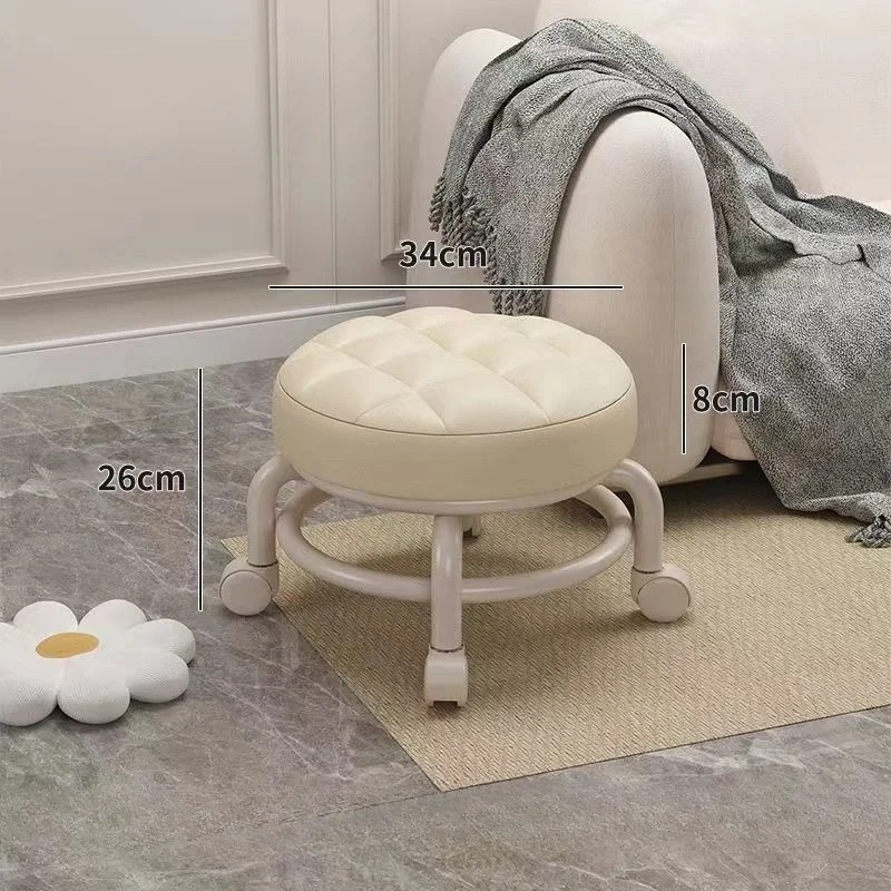 Silla pequeña con ruedas universal y respaldo de plástico