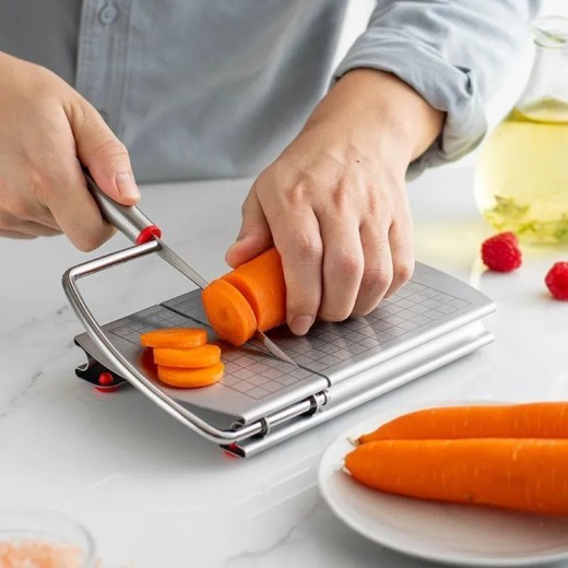 Rebanador multifuncional de mantequilla, queso, jamón, salchichas, utensilios de cocina, tabla de cortar de acero inoxidable con base de succión de silicona