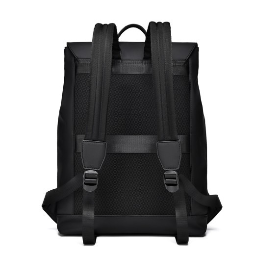 Mochila para hombre de gran capacidad, moderna y casual.
