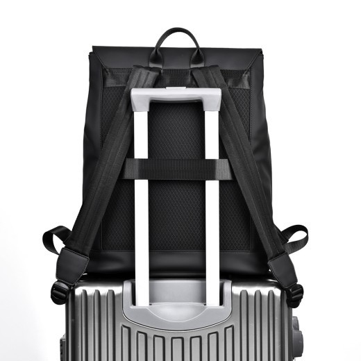 Mochila para hombre de gran capacidad, moderna y casual.