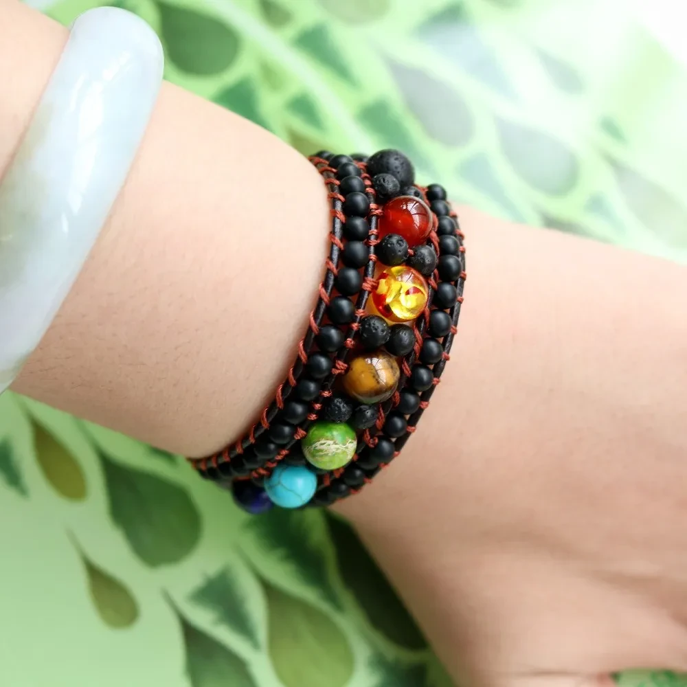 Pulsera de meditación de siete chakras con piedra de lava volcánica y cuentas de ágata esmerilada hechas a mano