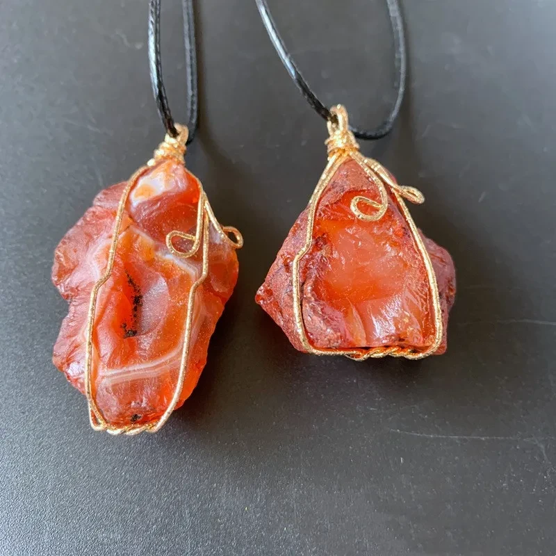Colgante de ágata roja natural sinuosa, collar de piedra de ágata irregular con borde cruzado, gran oferta