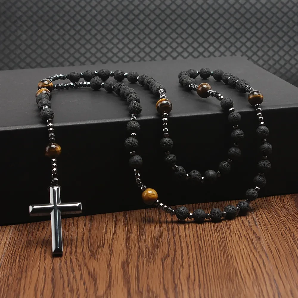 Collar de cuentas de piedra volcánica negra, ojo de tigre amarillo, hematita, cruz religiosa para hombre