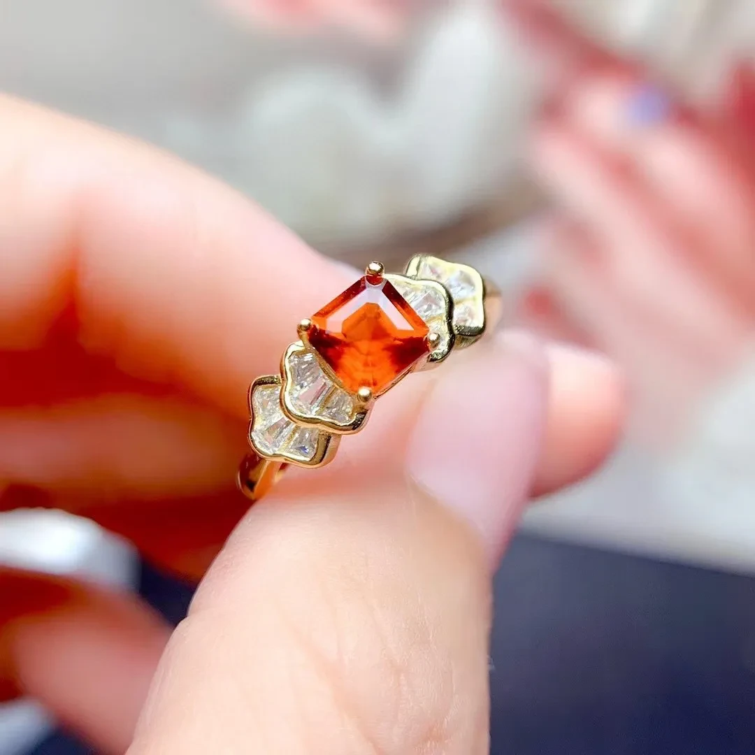 Anillo de plata 925 con gemas de colores y granate natural incrustado, piedra principal de 5,5 mm para damas.