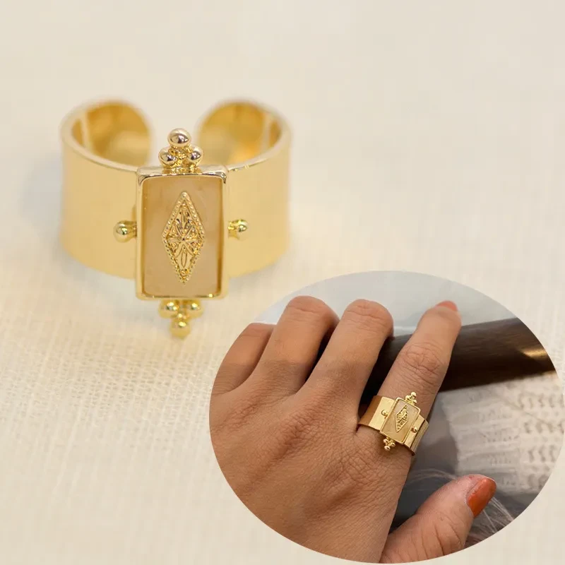 Anillo de acero y titanio con diseño retro y diseño de estrella, tendencia de moda, piedra natural dorada, geométrica.