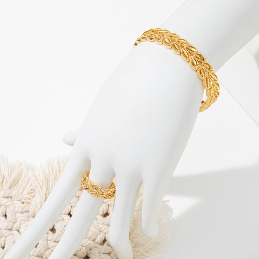 Juego de 2 pulseras y anillos con apertura de hojas de trigo chapadas en oro de 18 quilates, ideales para el uso diario de las mujeres, como regalo de joyería para las fiestas.
