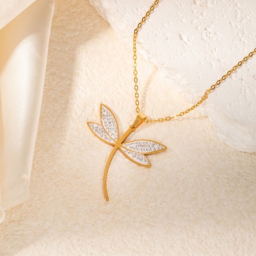 Collar de libélula de acero de titanio con microestrás y circonitas
